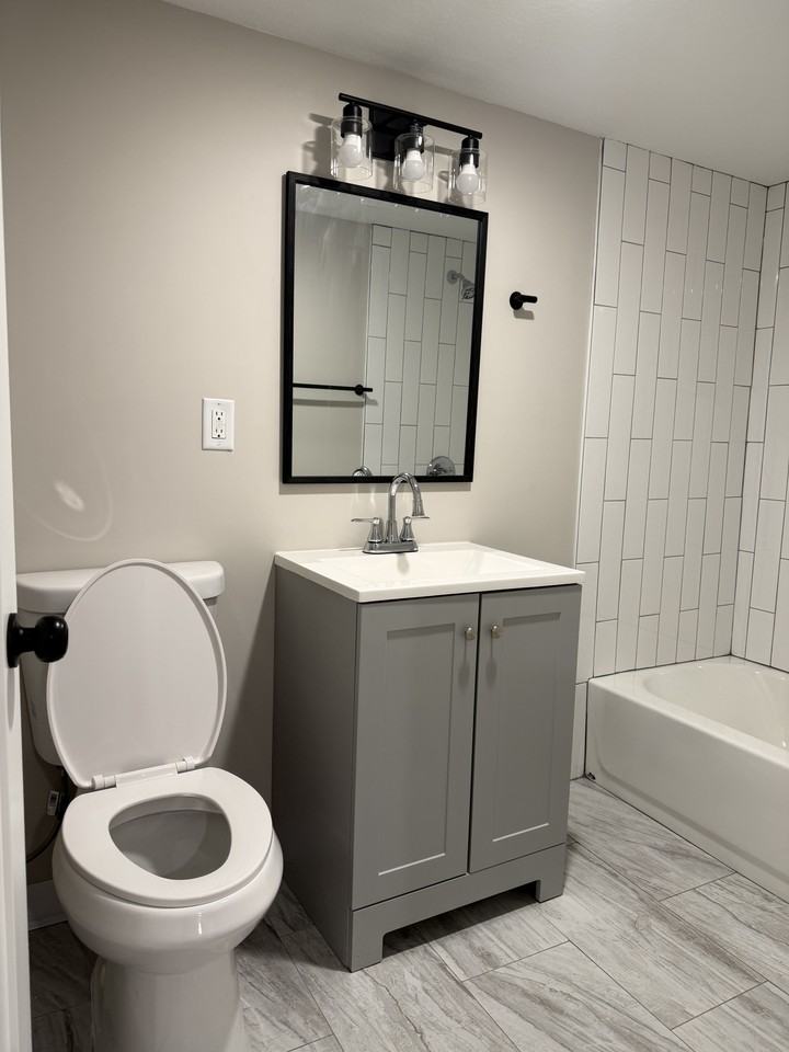4330 5th Ave S Bsmt #1 - Photo 5 of 7