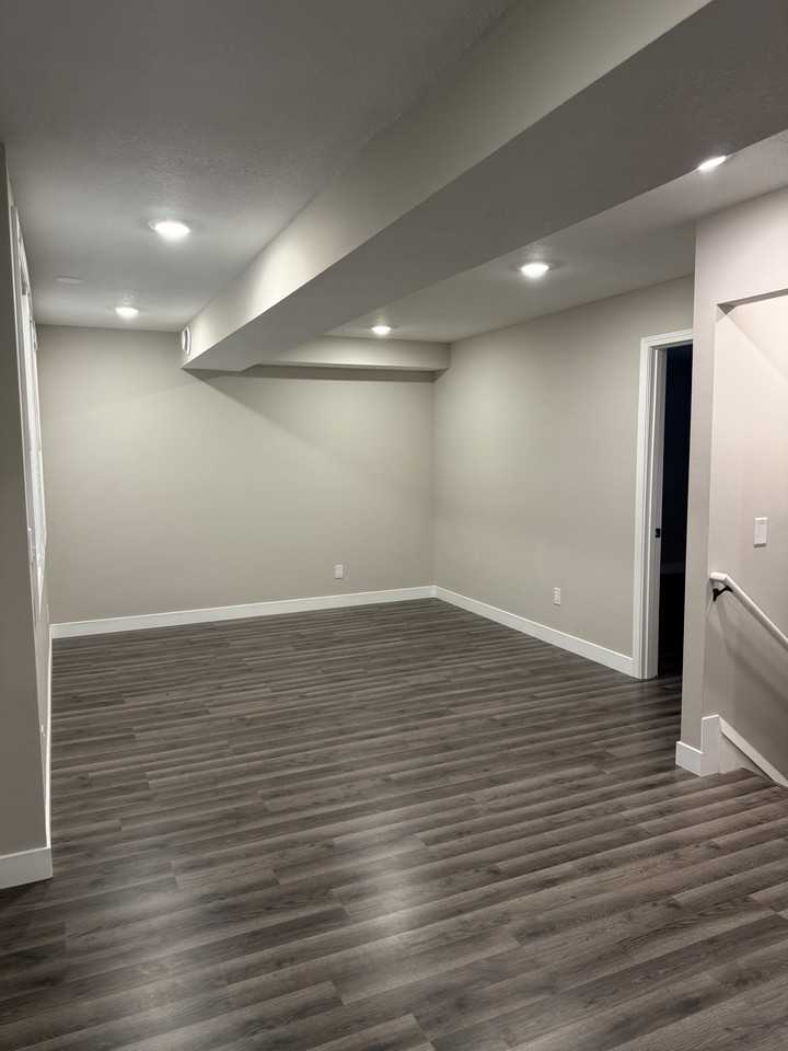 4330 5th Ave S Fl 2 #3 - Photo 2 of 10