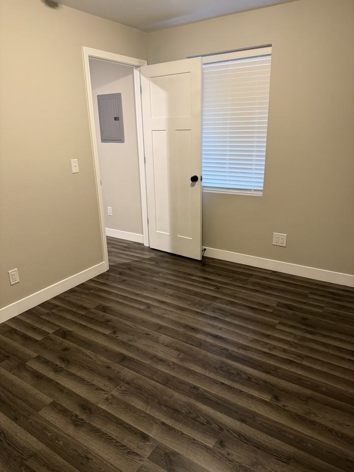 4330 5th Ave S Fl 2 #3 - Photo 6 of 10