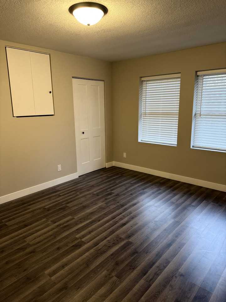 4330 5th Ave S Fl 2 #3 - Photo 7 of 10