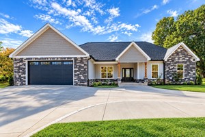 featured image of 816 Otter Creek Rd #1