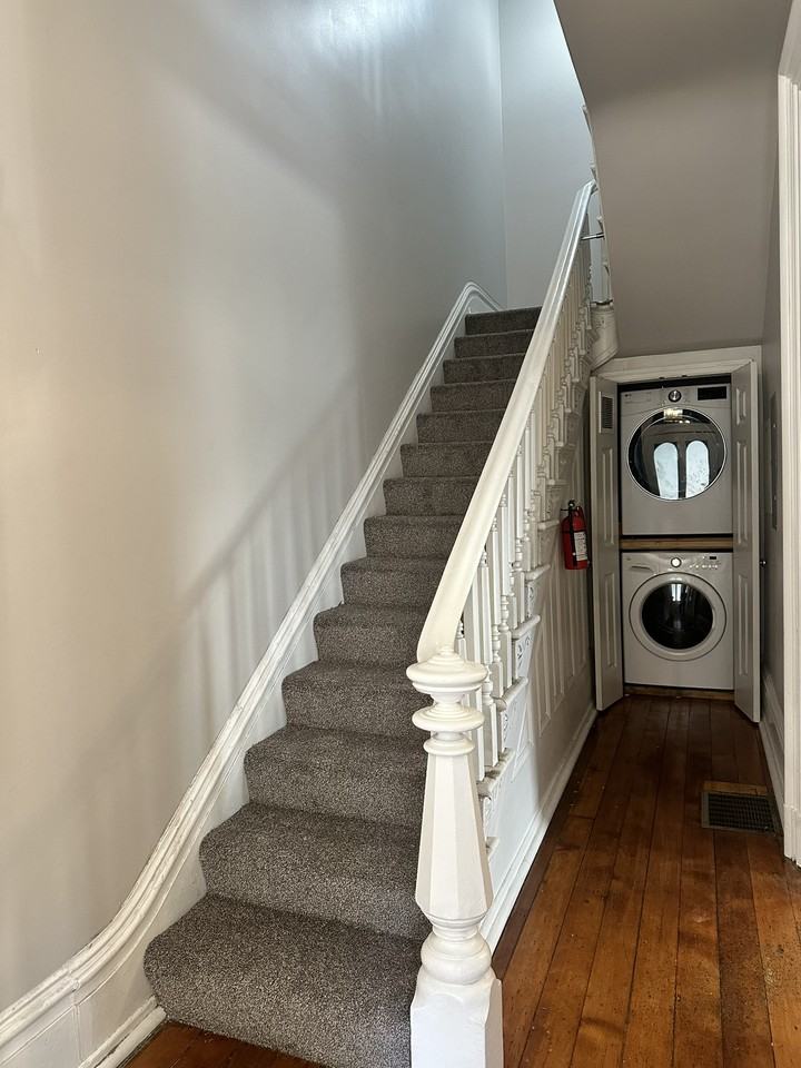 1807 Sarah St #1 - Photo 5 of 15