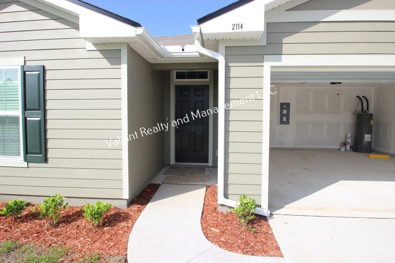 2114 Tyson Lake Dr #1 - Photo 3 of 31