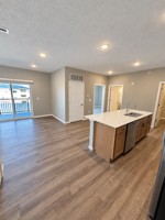 featured image of 600 Salem Ave