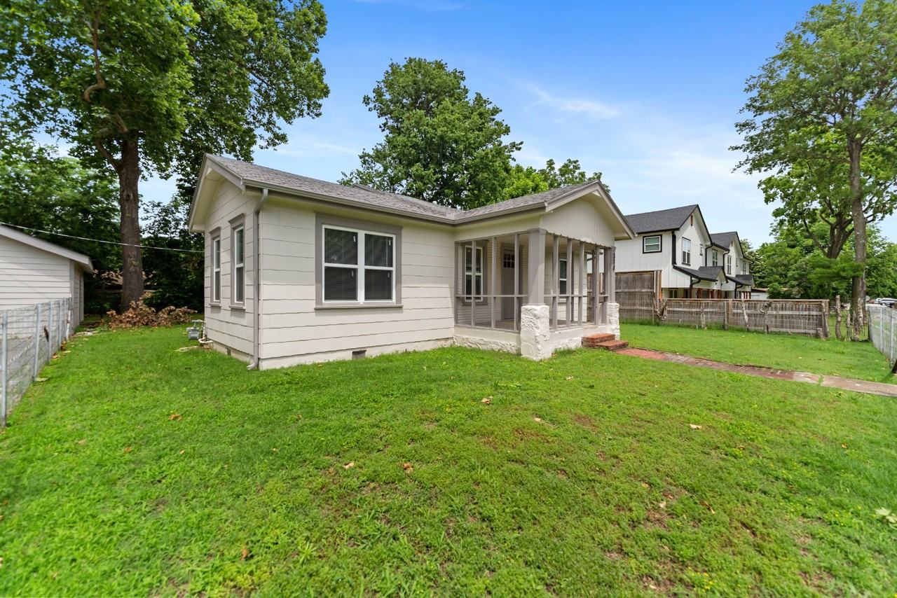 314 S Louisville Ave - Photo 4 of 11