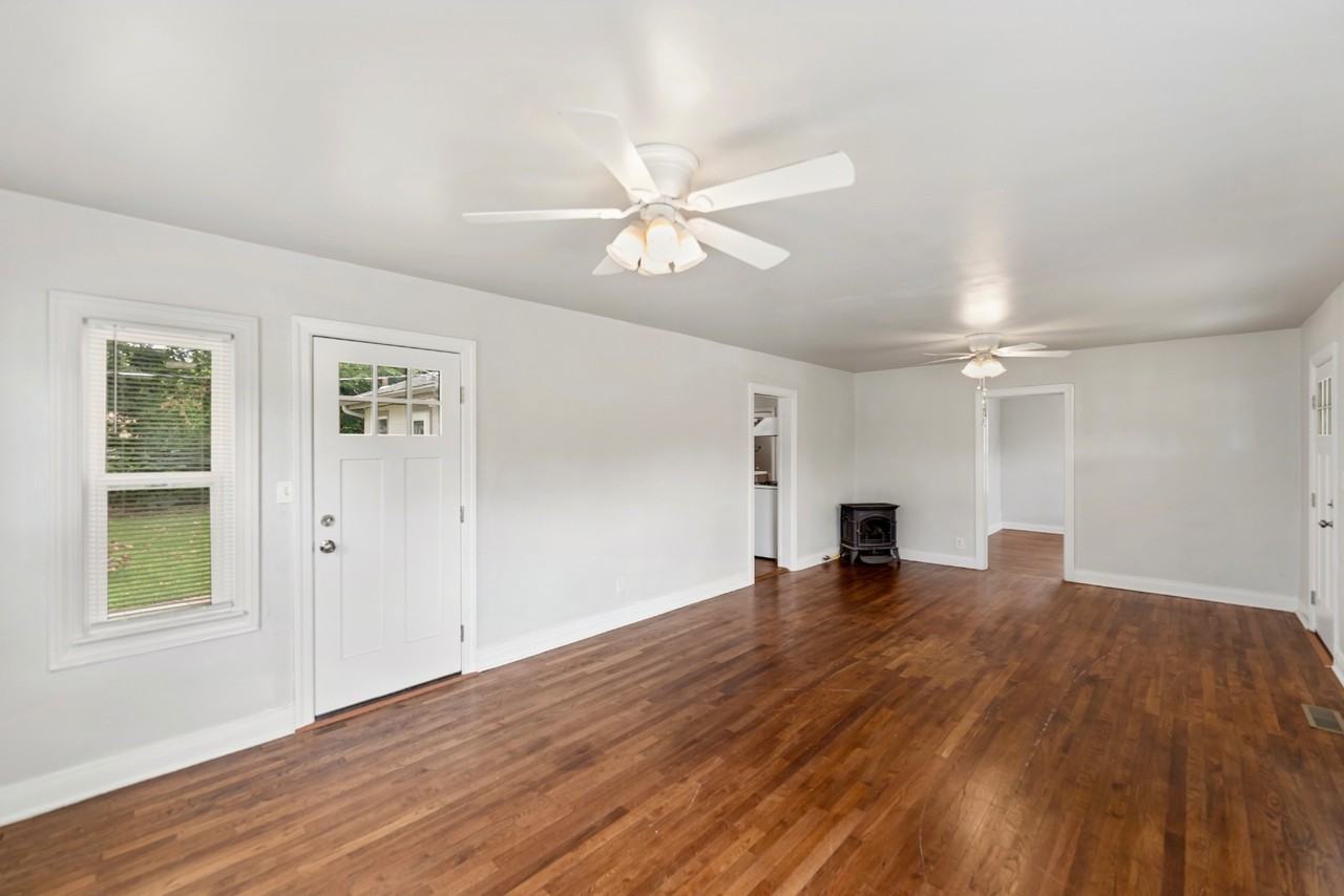314 S Louisville Ave - Photo 7 of 11