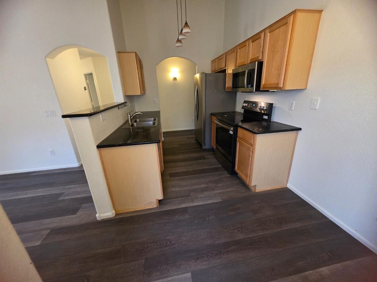 16672 W Culver St - Photo 5 of 12