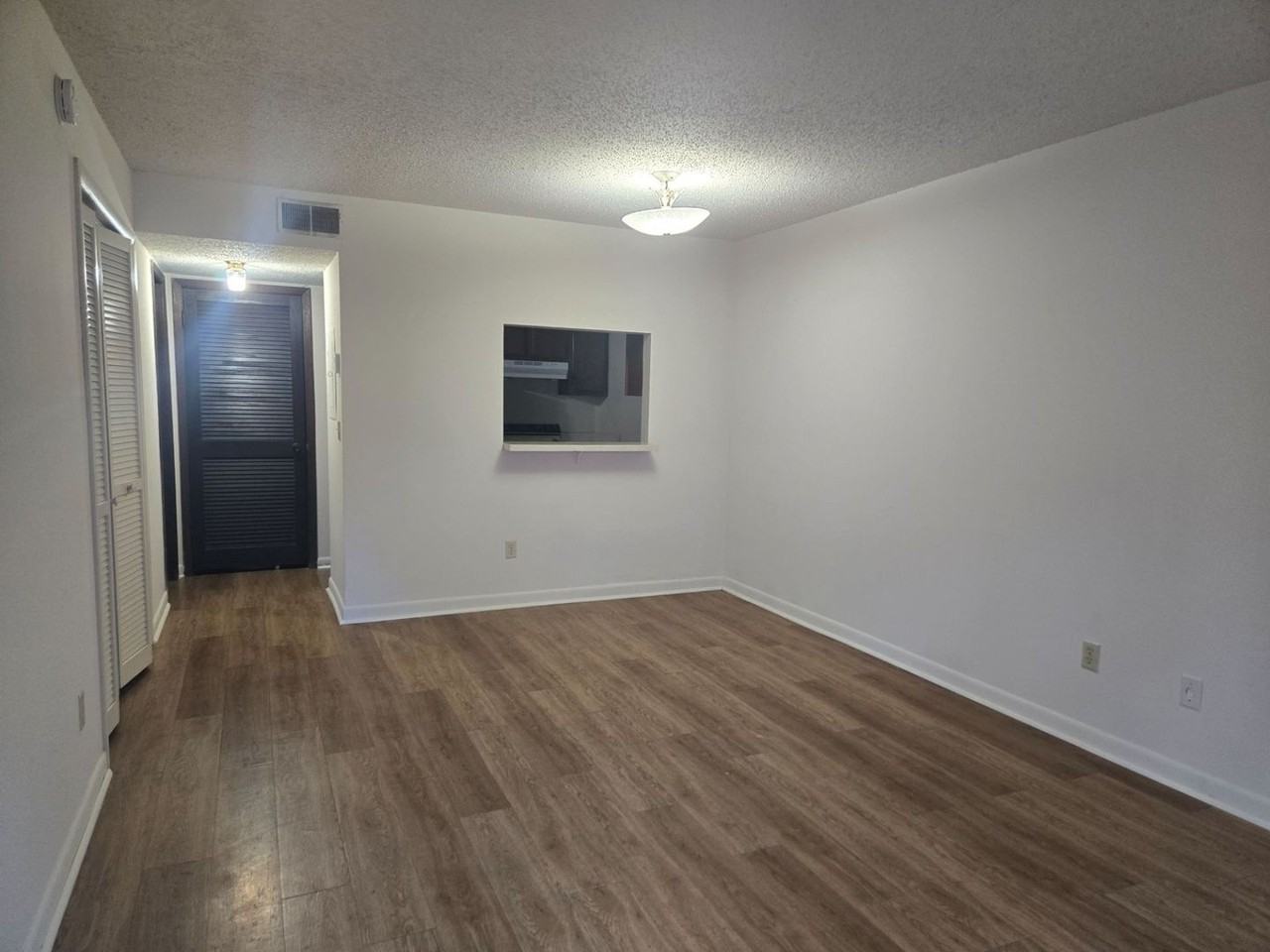 307 Yelton Ct - Photo 4 of 7