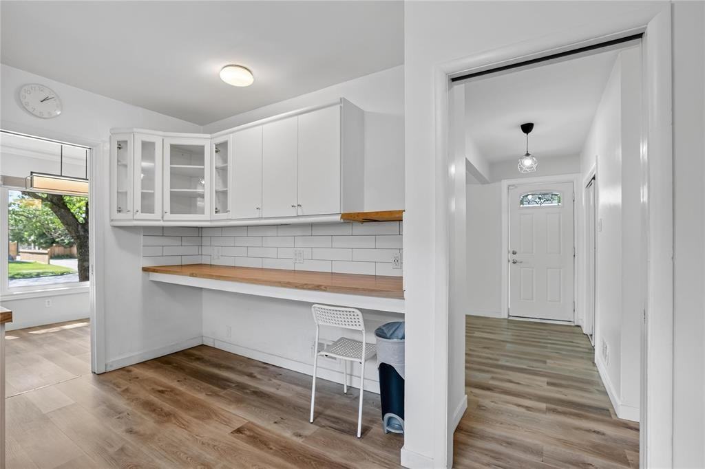 1783 Mathers Ave - Photo 4 of 26