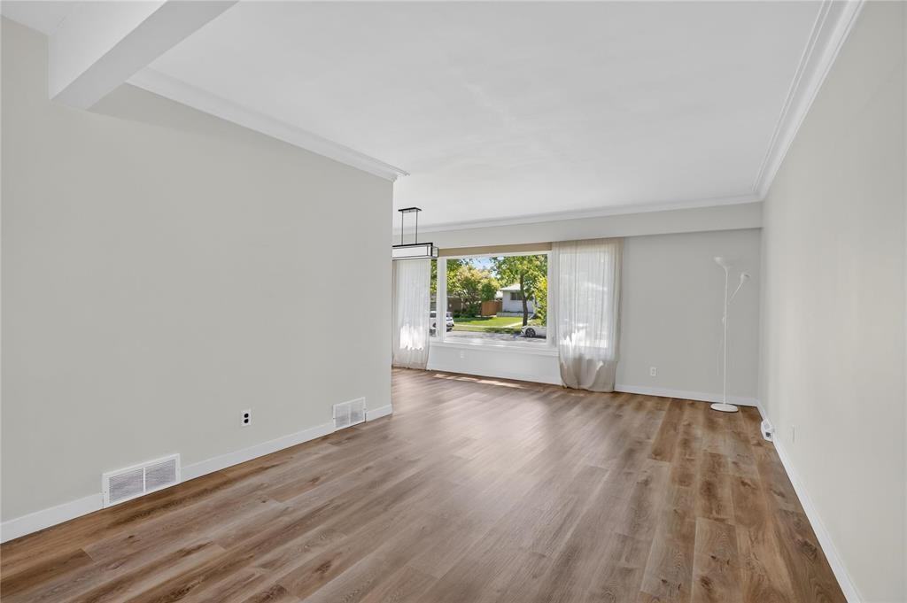 1783 Mathers Ave - Photo 7 of 26