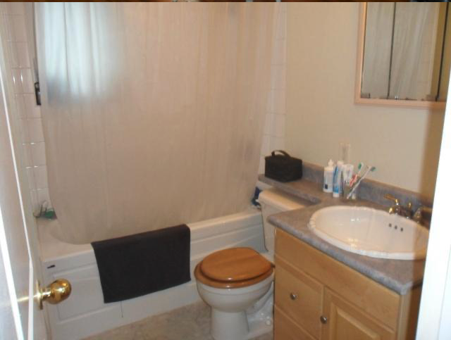 86 Cobourg Ave - Photo 6 of 6