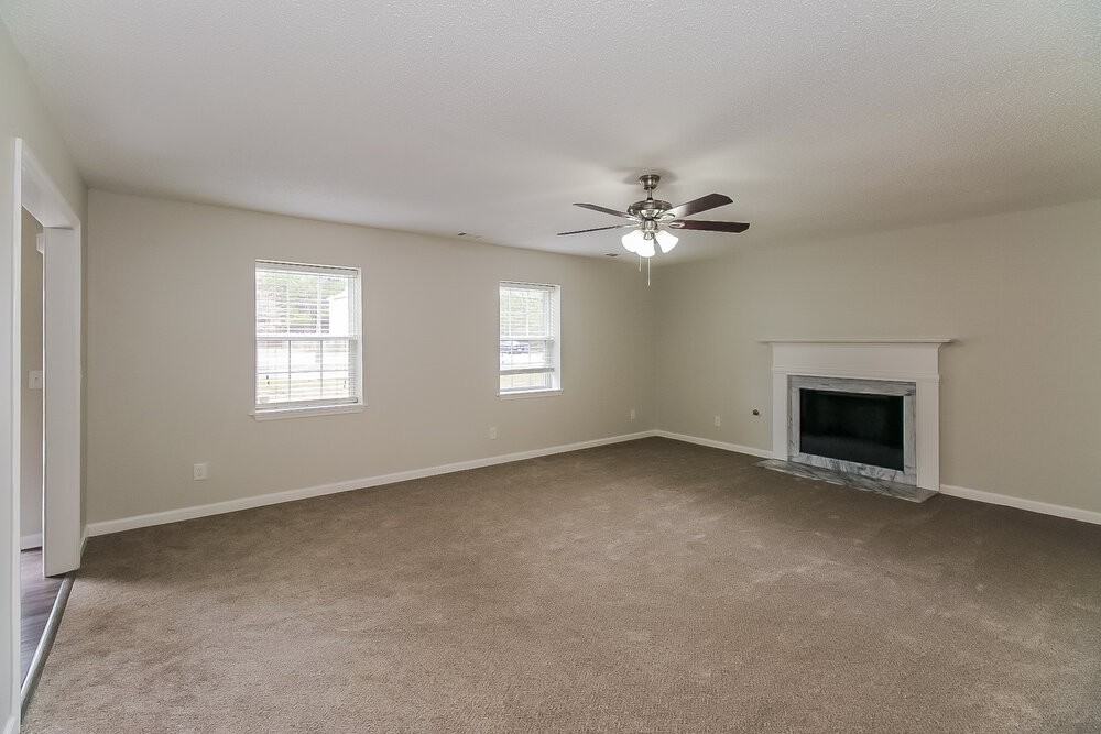 4008 Melvin Dr Sw - Photo 5 of 17