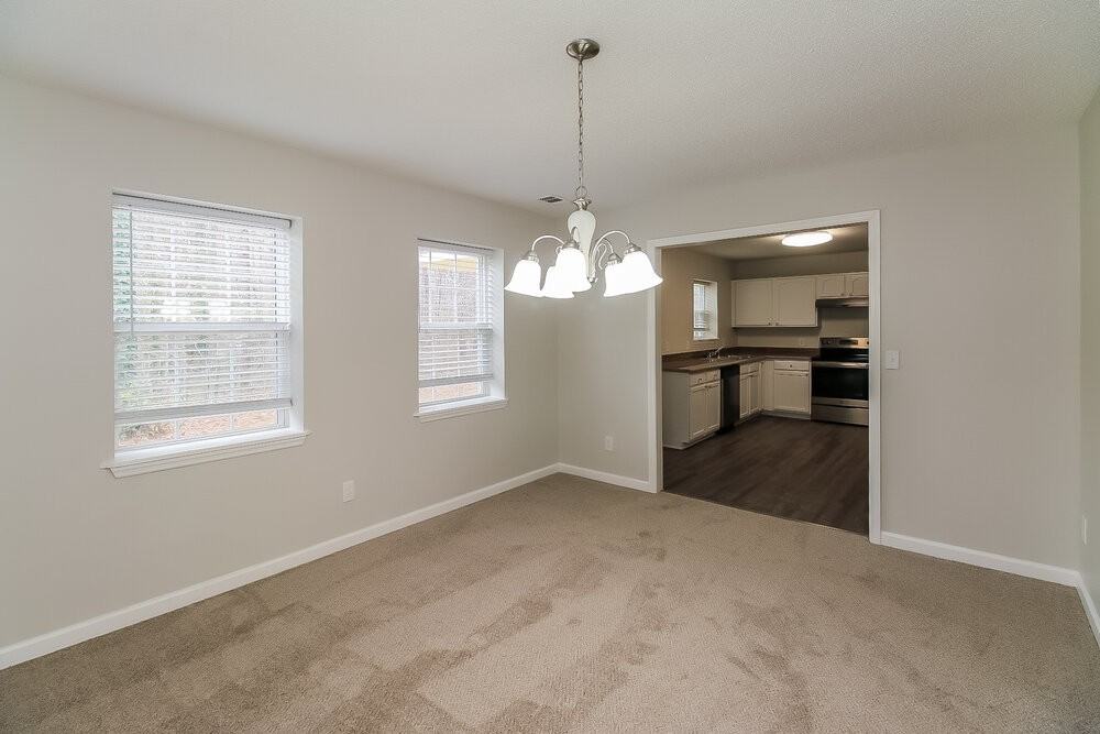 4008 Melvin Dr Sw - Photo 7 of 17