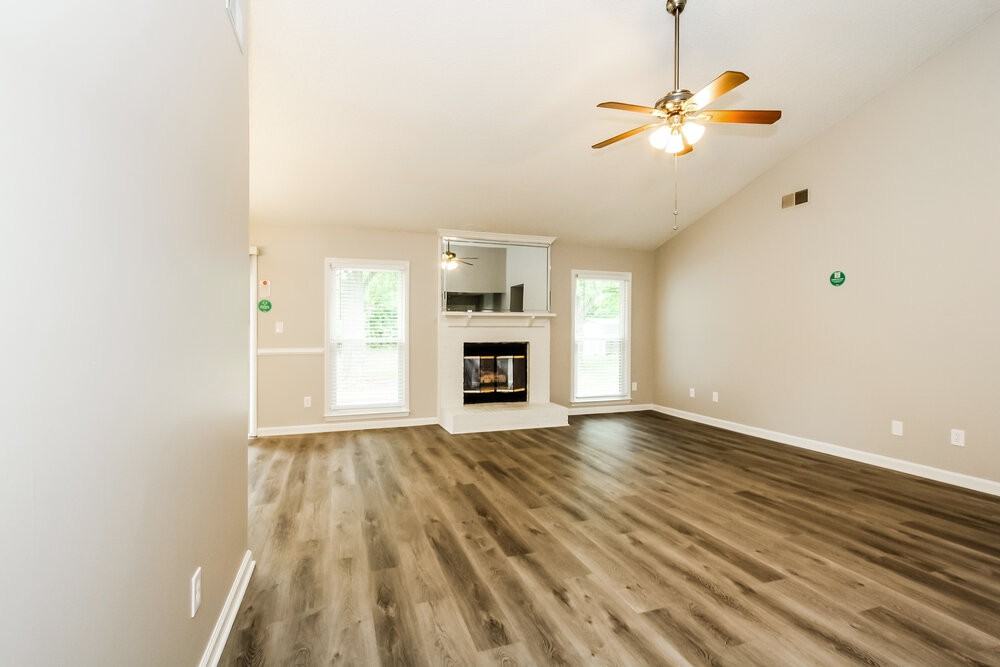 12148 Stainsby Ln - Photo 5 of 16