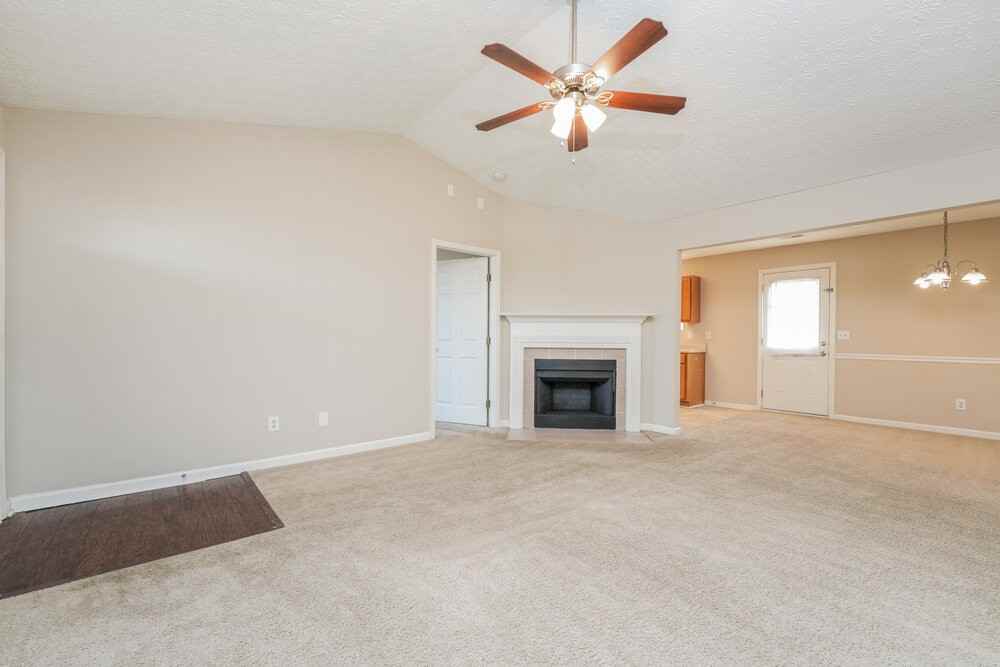 742 Forest Hills Path - Photo 4 of 16