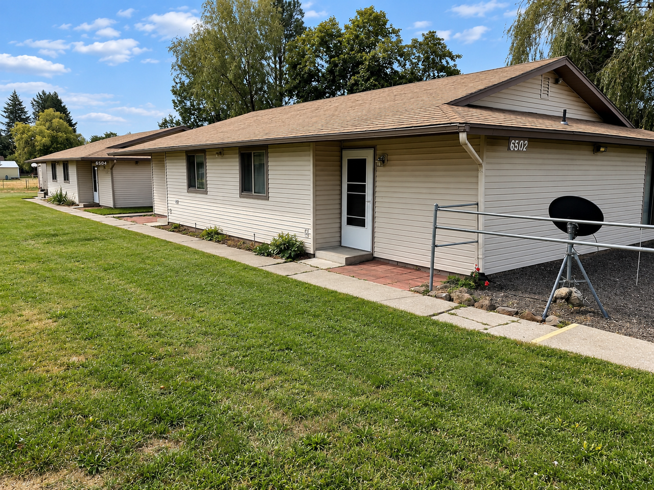 Altamont Apartments - Photo 2 of 20