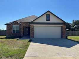 featured image of 3809 Centerfire Rd