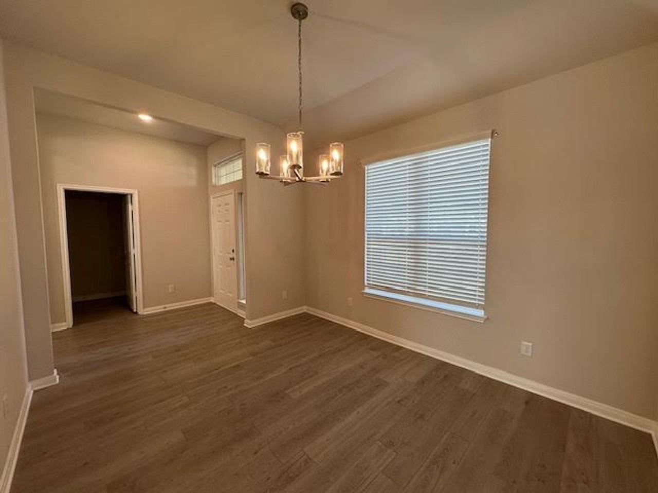 3809 Centerfire Rd - Photo 2 of 31
