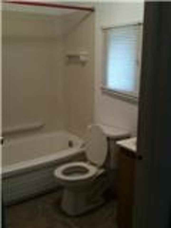 1209 and 1211 Elm - Photo 2 of 25