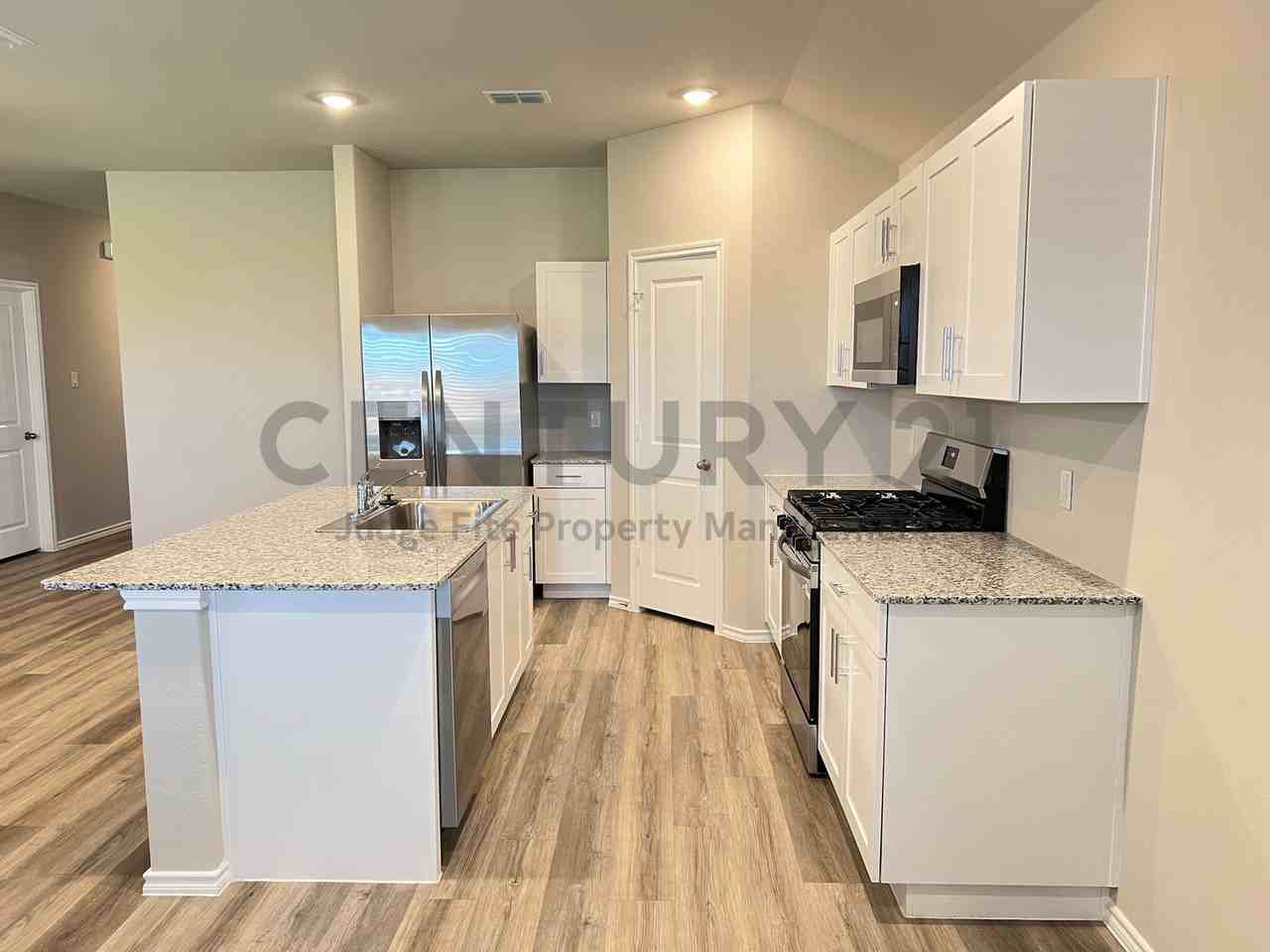 2721 Flowers Dr - Photo 5 of 36