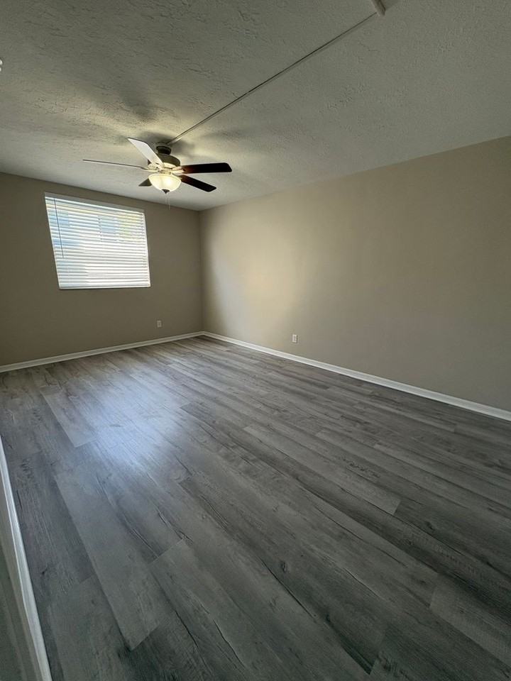 San Jose Towers 7124 - Photo 3 of 21