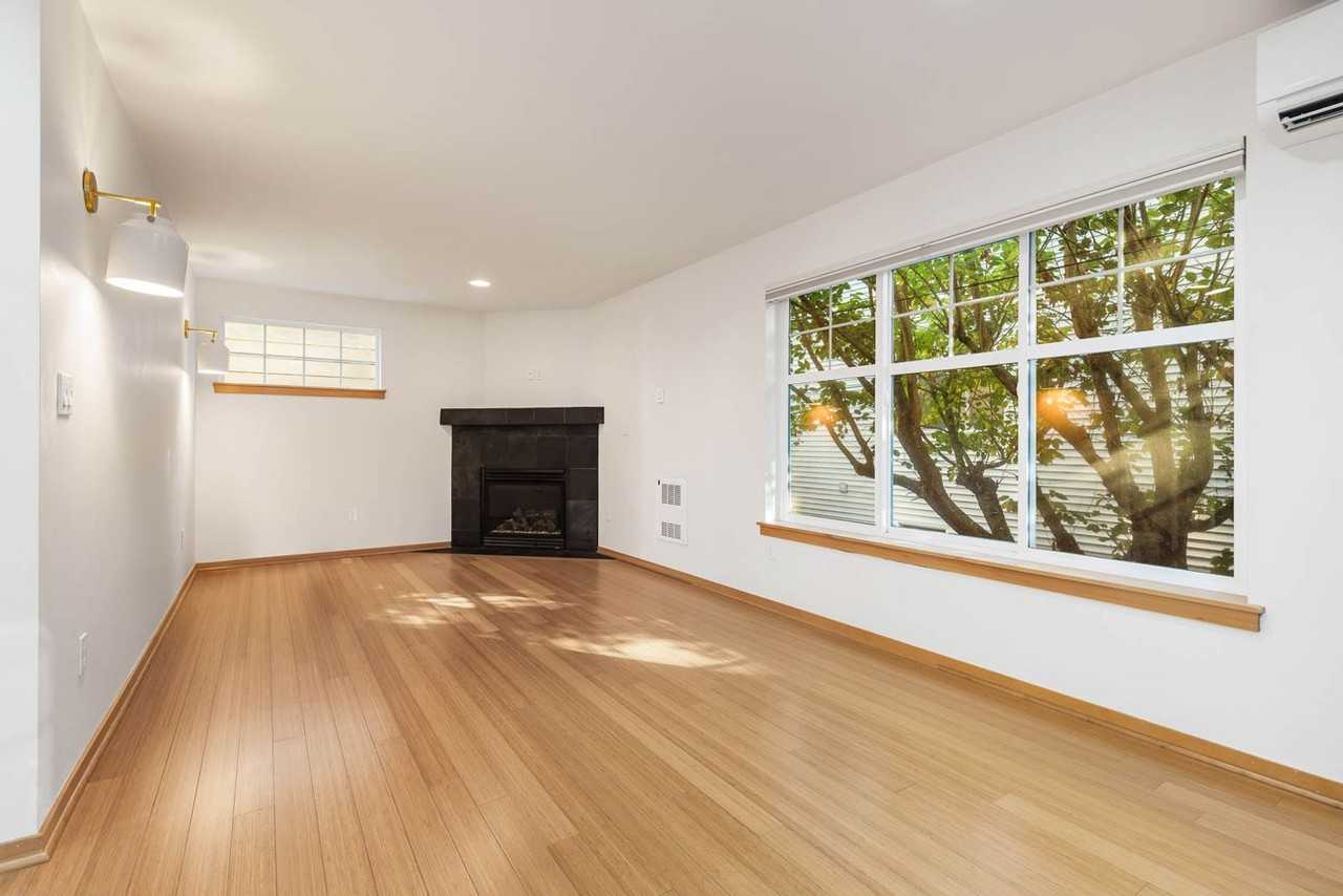 2251 Nw 64th St - Photo 6 of 20