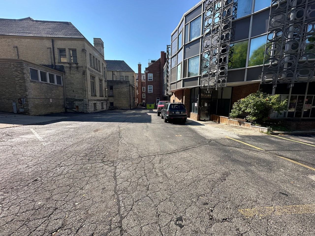 1233 N Marshall / 1222-36 N Cass - Photo 4 of 8