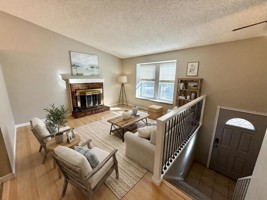 featured image of 903 Banyan Ct
