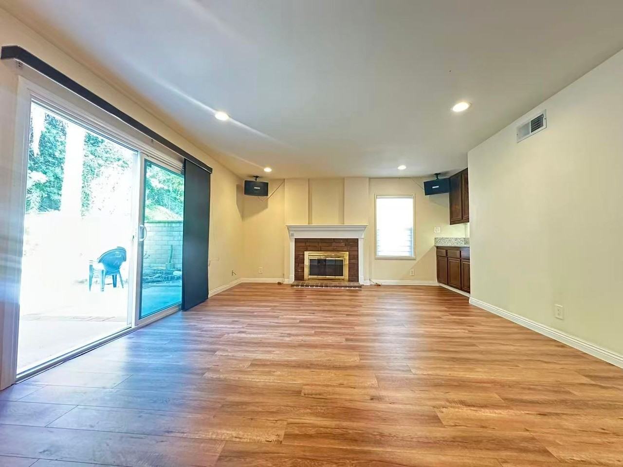 2043 Shaded Wood Rd - Photo 5 of 17
