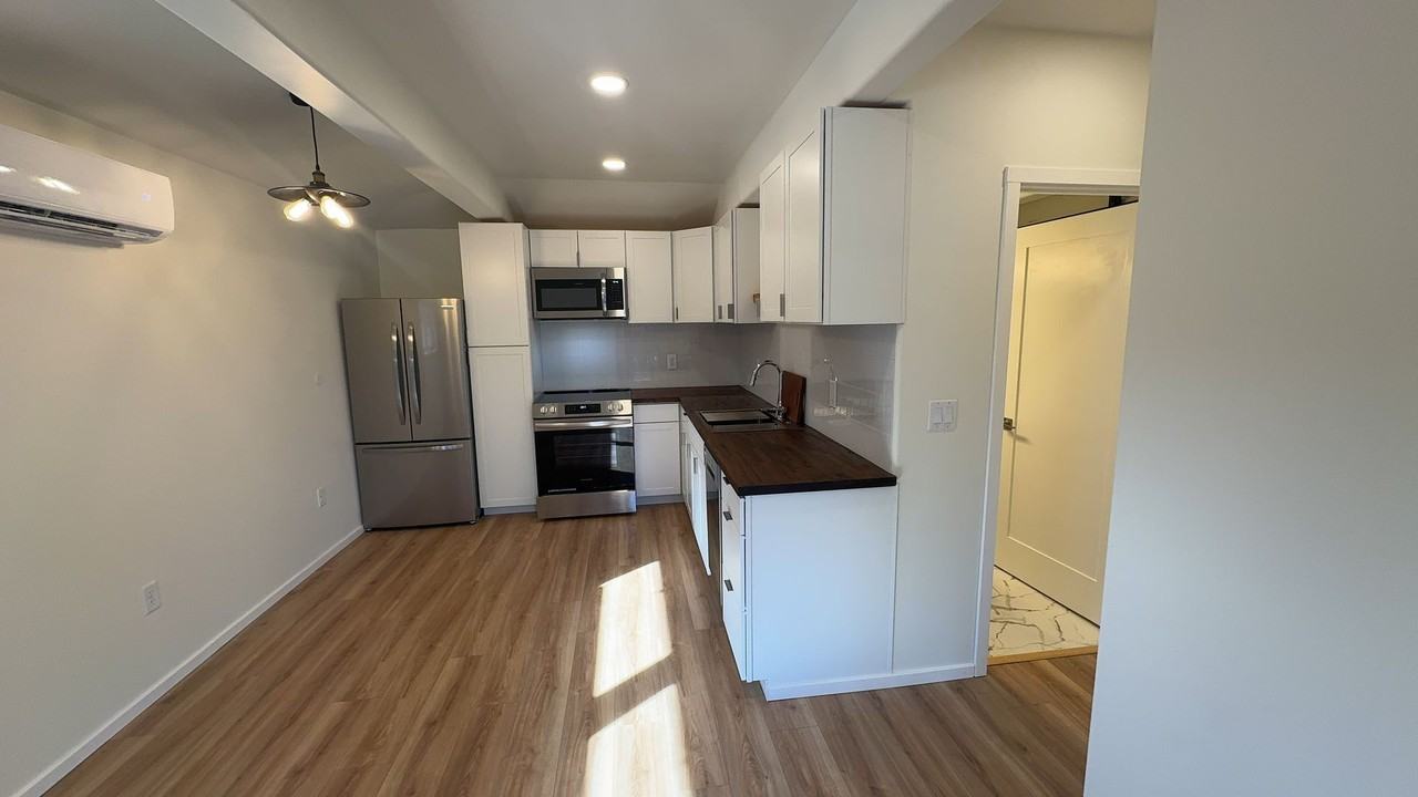 3261 Blackthorn Way - Photo 3 of 14
