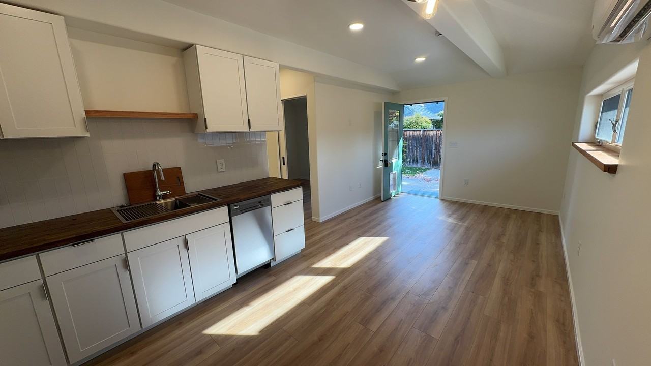 3261 Blackthorn Way - Photo 5 of 14