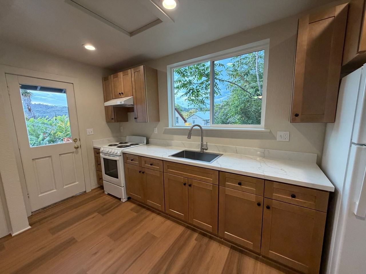 84 E Church Ln - Photo 2 of 9