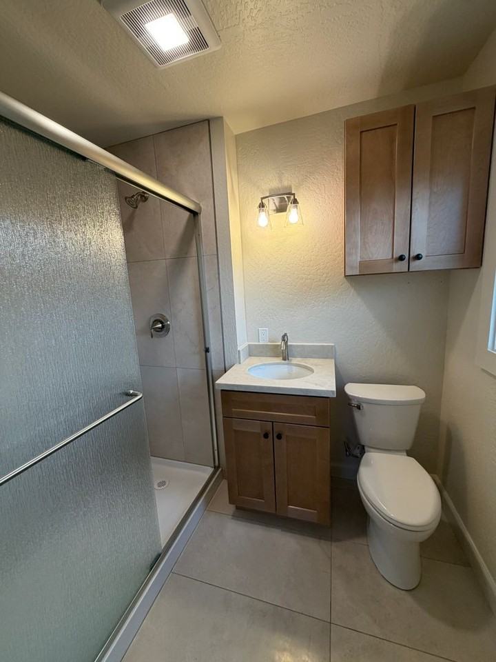 84 E Church Ln - Photo 6 of 9