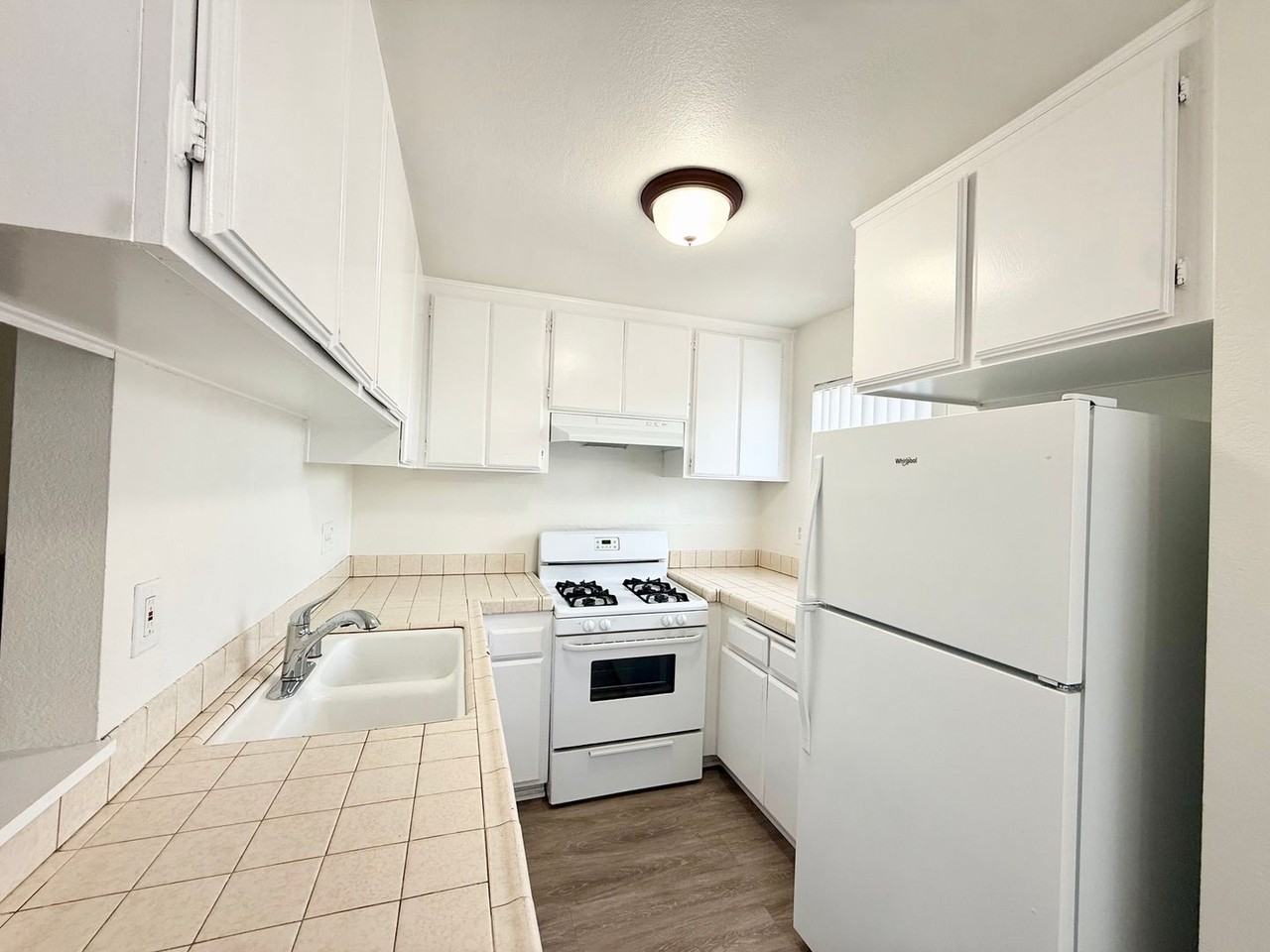 4510 34th St #8 - Photo 7 of 20