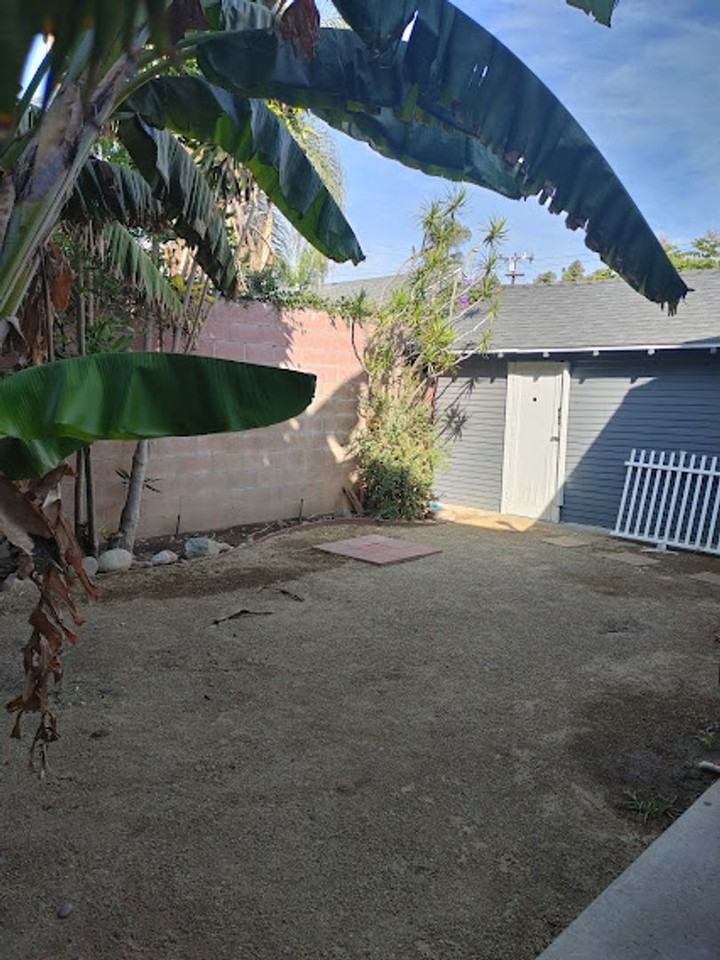 1209 E Broadway - Photo 7 of 9