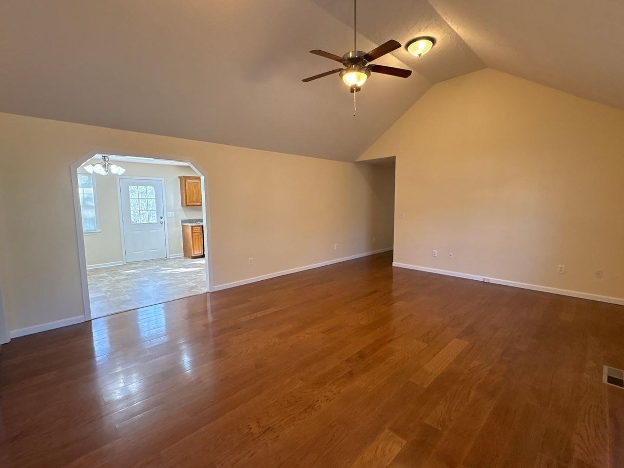 1503 5th Ave - Photo 5 of 21