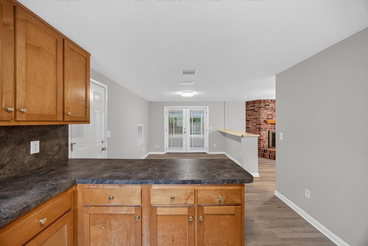 1435 Undine Ave - Photo 7 of 24