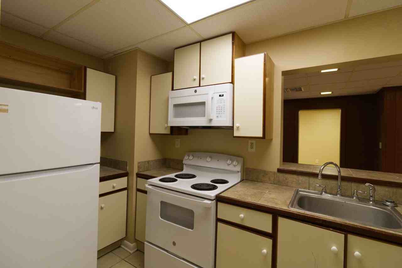 1205 Nw 9th Ave - Photo 6 of 25
