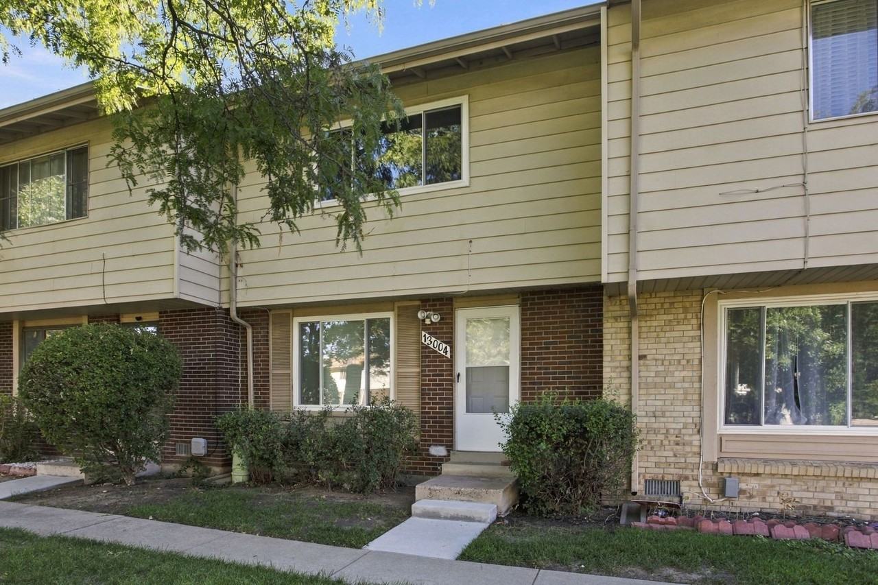 13004 E Kansas Pl - Photo 2 of 24