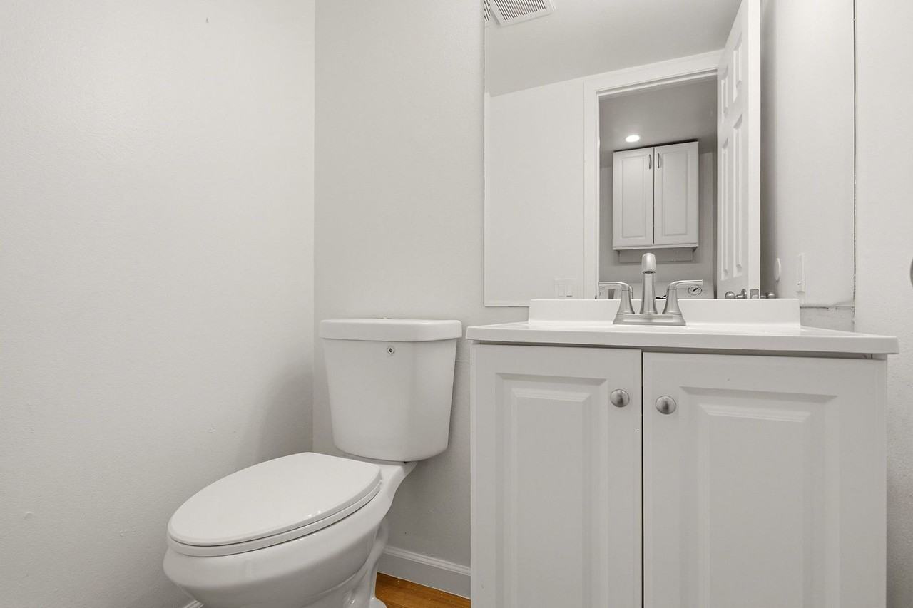 13004 E Kansas Pl - Photo 5 of 24