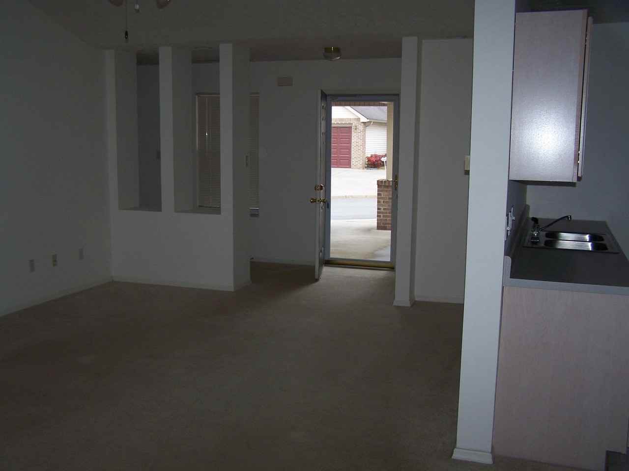 5504 Kalispell Way - Photo 4 of 4
