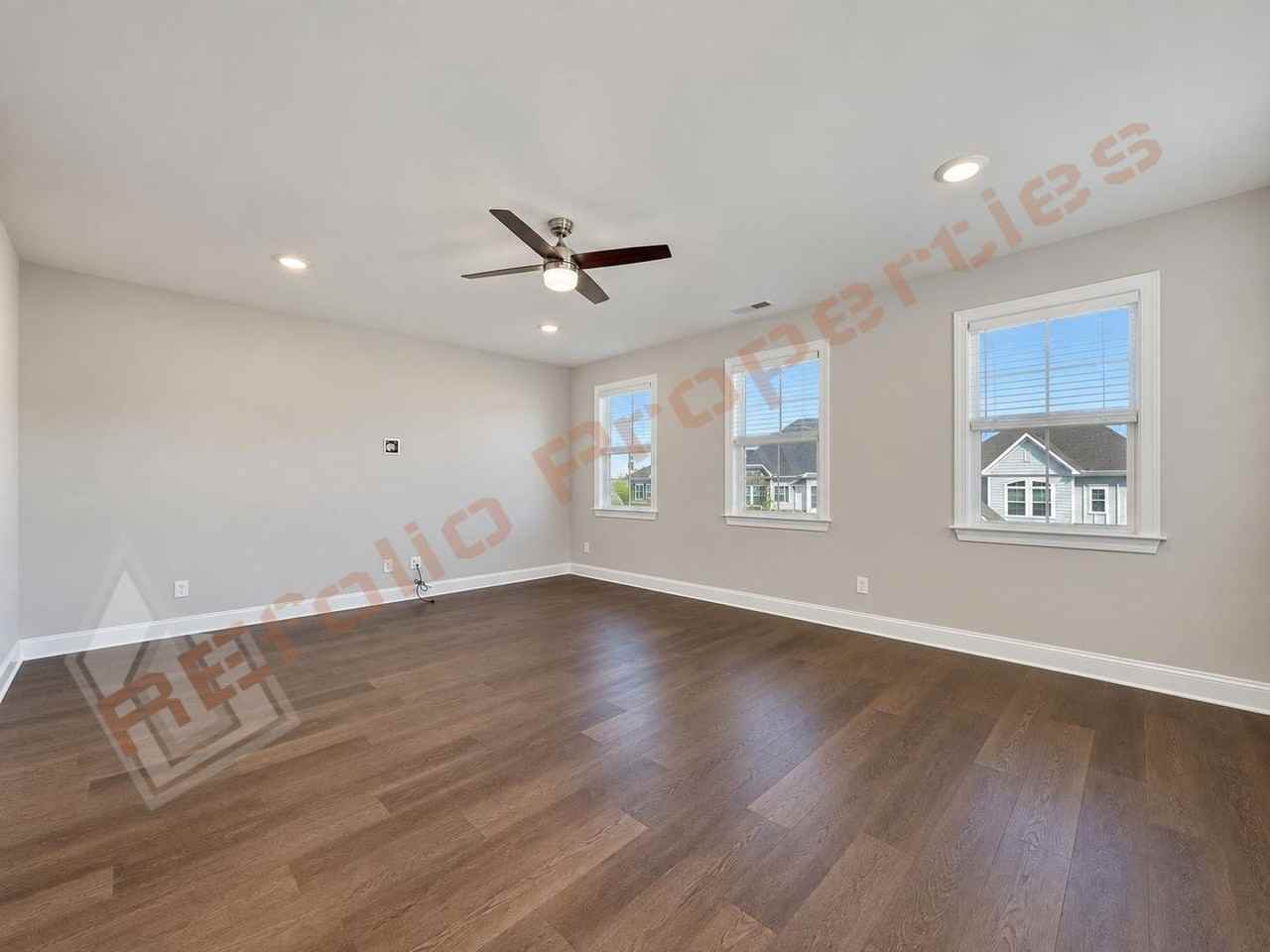 835 Napier Dr - Photo 5 of 34