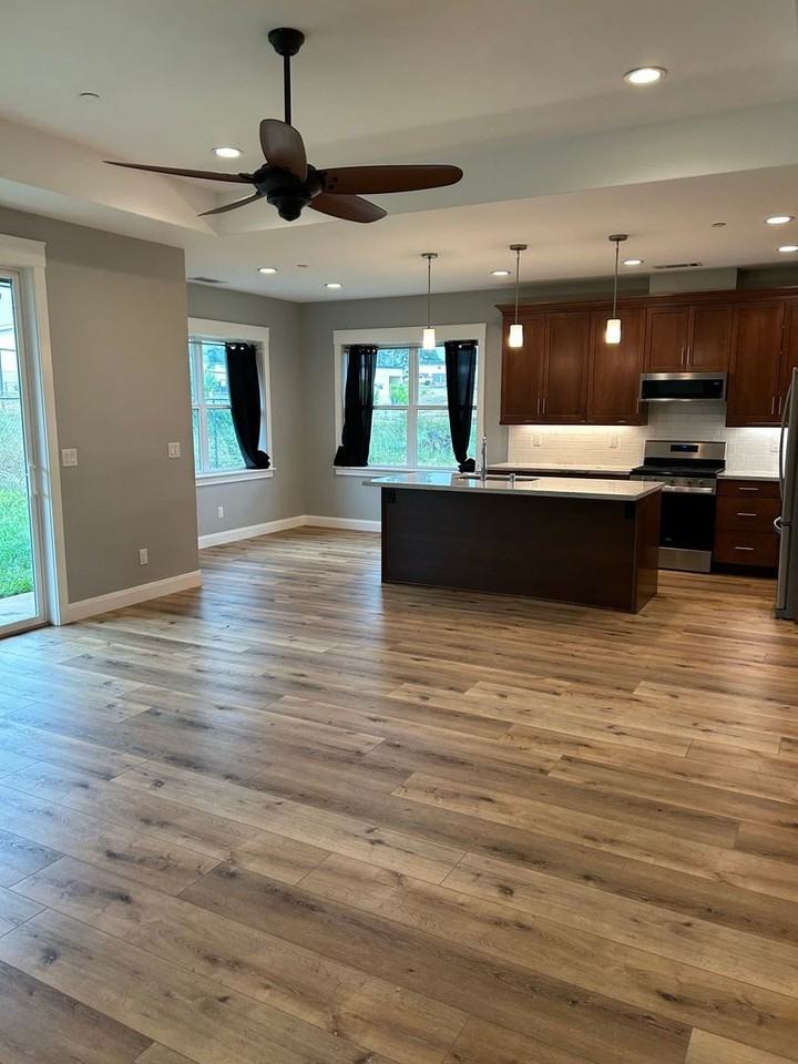 1457 Leafy Ln - Photo 3 of 17