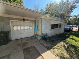 featured image of 704 N High St