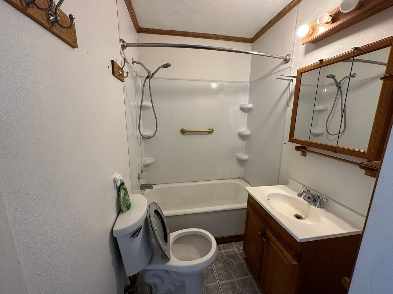1602 S Springfield St - Photo 4 of 17