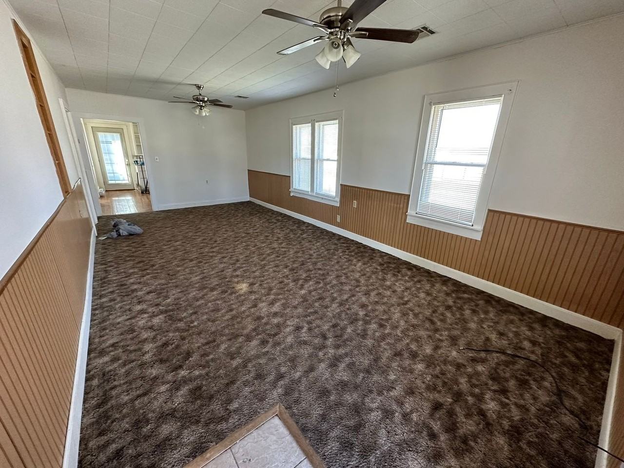 1602 S Springfield St - Photo 5 of 17