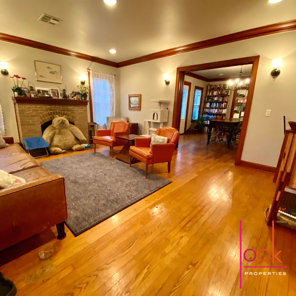 1101 S Duncan St - Photo 3 of 9