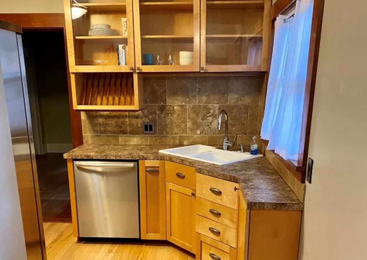 130 S Lowry St - Photo 3 of 13