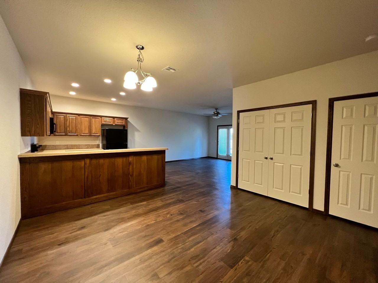 2303 Blackhawk Dr - Photo 2 of 15