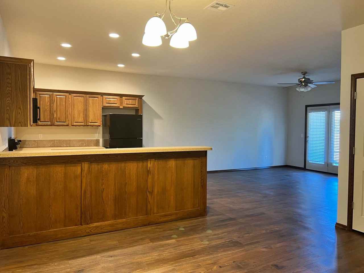 2303 Blackhawk Dr - Photo 3 of 15